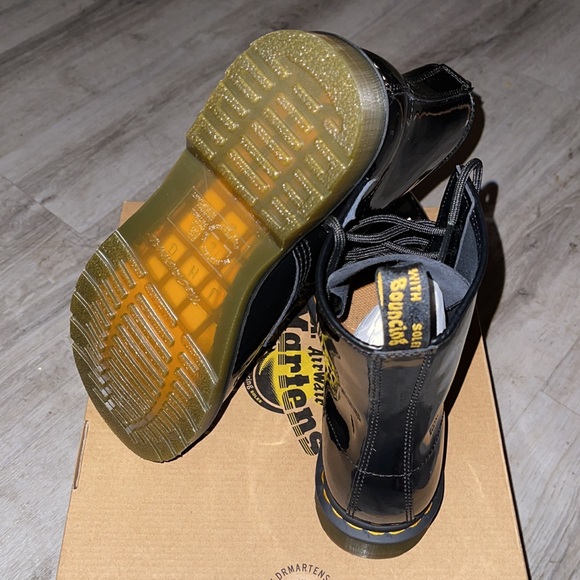 Brand new Dr. Martens Boots - Picture 4 of 6
